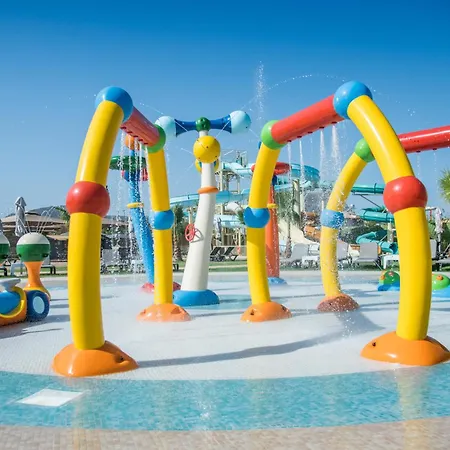 Senseana Sea Side & Aquadventure 5*