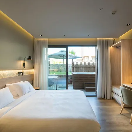 Hotel Senseana Sea Side & Aquadventure