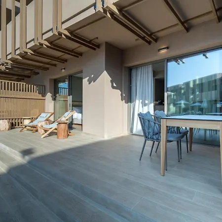 Senseana Sea Side & Aquadventure Hotel 5*