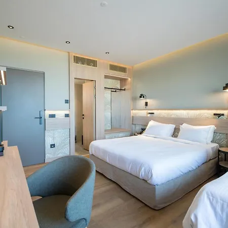 Senseana Sea Side & Aquadventure 5*