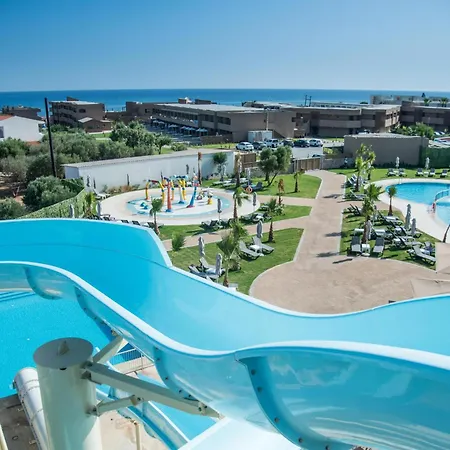 Senseana Sea Side & Aquadventure Hotel