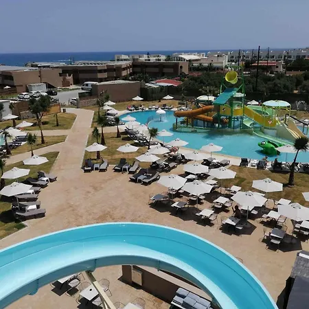 Senseana Sea Side & Aquadventure Hotel 5*