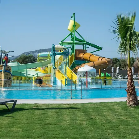 Senseana Sea Side & Aquadventure Hotel Analipsi (Crete)
