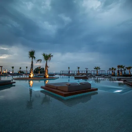 Senseana Sea Side & Aquadventure Hotel 5*