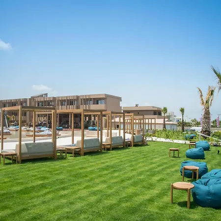 Hotel Senseana Sea Side & Aquadventure 5*