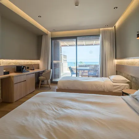 Senseana Sea Side & Aquadventure Hotel